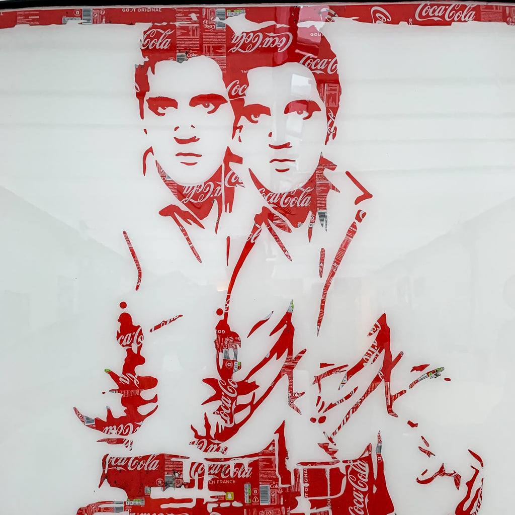 Double Elvis de MaxL, détail des canettes découpées et de la résine 2