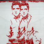 Double Elvis de MaxL, détail des canettes découpées et de la résine 2