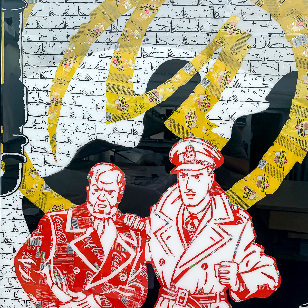 La Marque Jaune de MaxL, détail des canettes découpées et de la résine 1