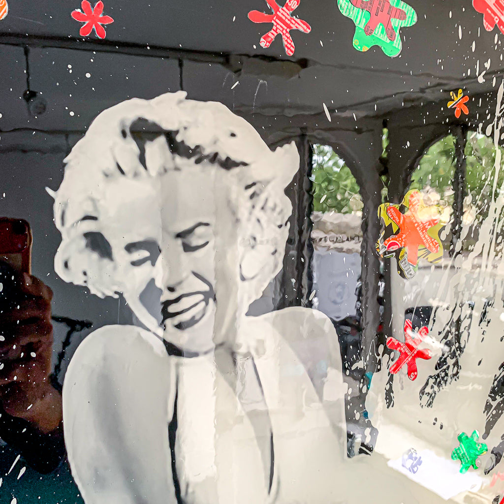Pepe & Marilyn de MaxL, détail du visage