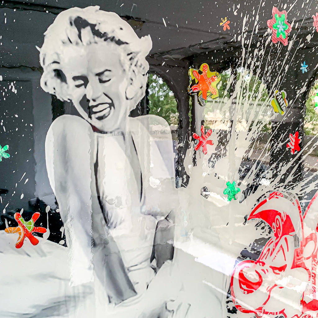 Pepe & Marilyn de MaxL, détail des canettes découpées et de la résine 2