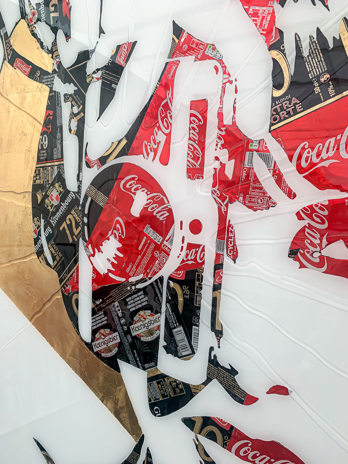 Rock Valentina de MaxL, détail des canettes découpées et de la résine 2