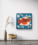 Boom, tableau de MaxL accroché au mur, mise en situation 1