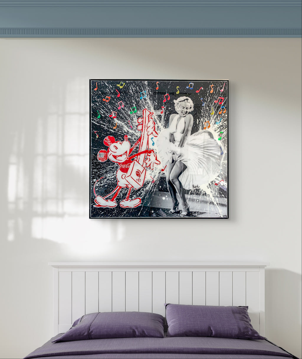 Mickey & Marilyn, tableau de MaxL accroché au mur, mise en situation 3