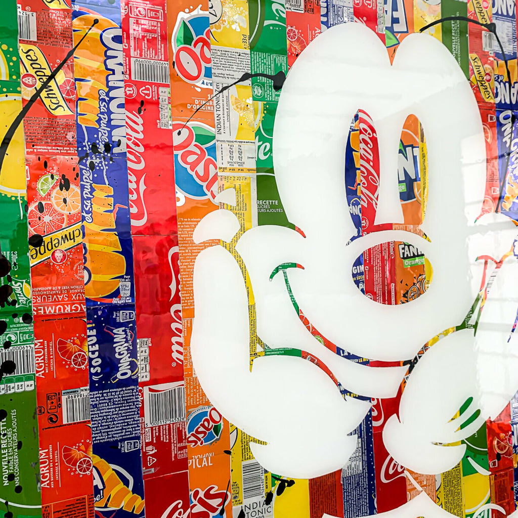 Mickey Rainbow de MaxL, détail des canettes découpées