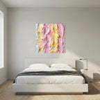 Affiche Ice Creamy de MaxL au-dessus d'un lit, dans une chambre