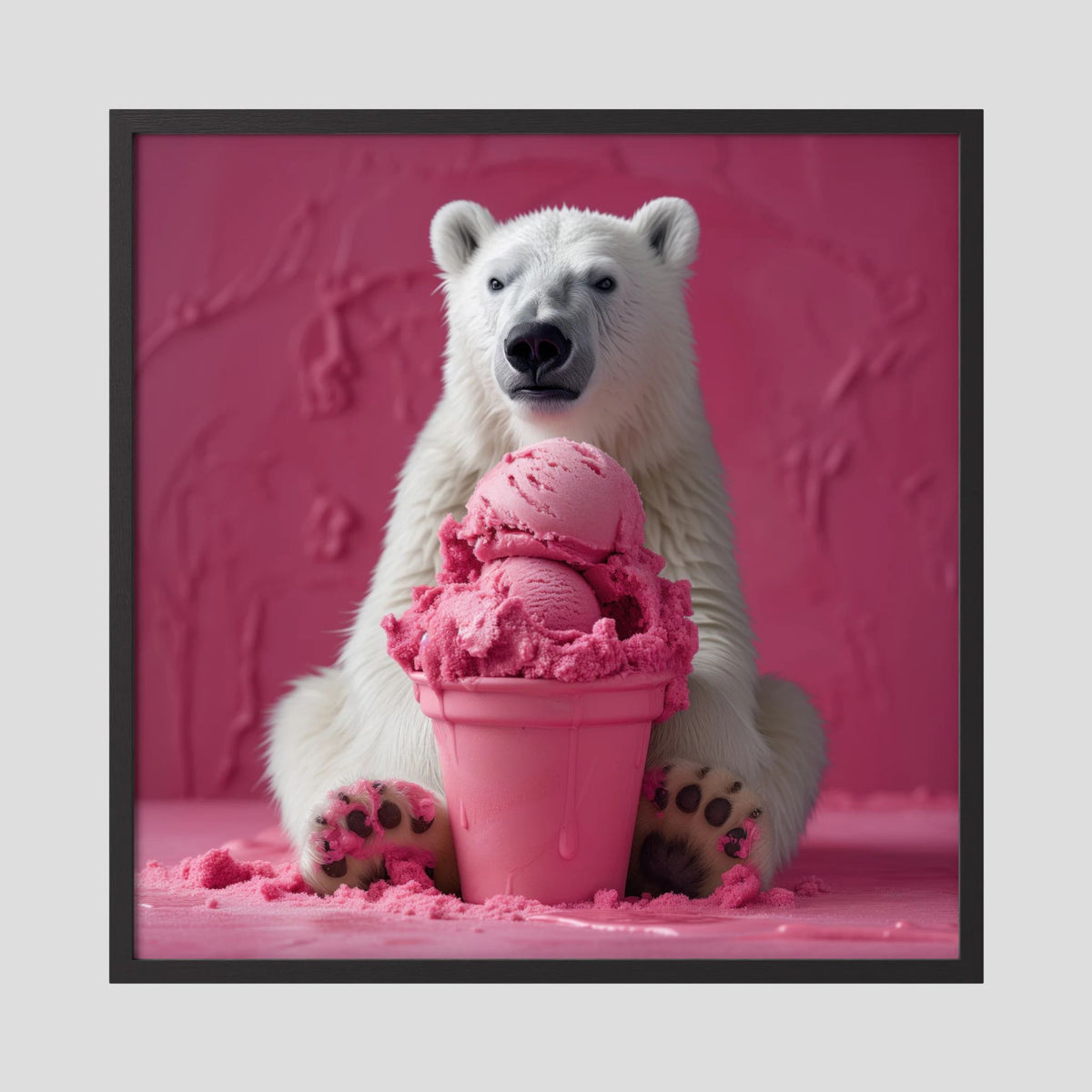Affiche Pink Polar Ice Cream de MaxL encadrée, cadre en bois noir