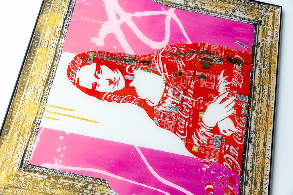Mona Cola de MaxL, vue de biais